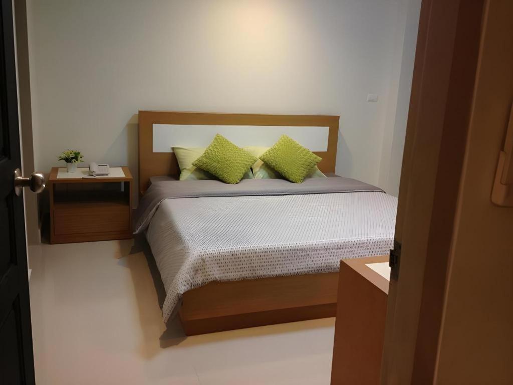 Ipremium Sukhumvit 81 Hotel Bangkok Exterior photo