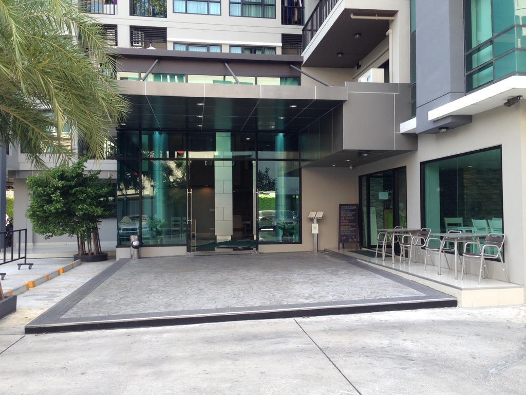 Ipremium Sukhumvit 81 Hotel Bangkok Exterior photo